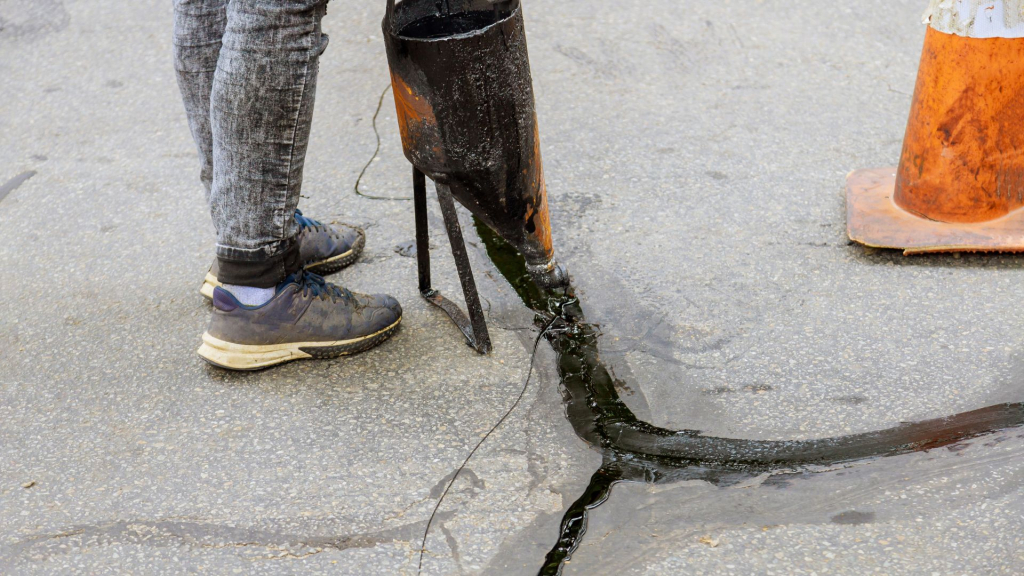 Parking lot sealcoating services Chicago
