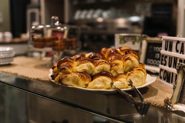 Greek café Chicago pastries